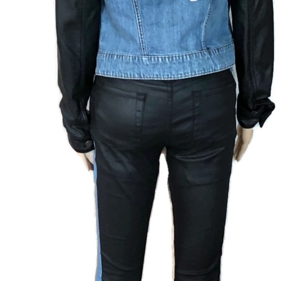 Woman’s 7 For All Mankind blue and black jeans. - Picture 2 of 8